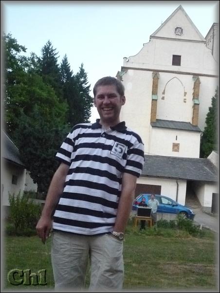 Veselý novokněz Petr.