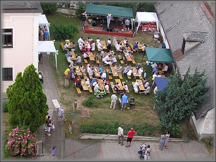 Pohled ze zvonice.