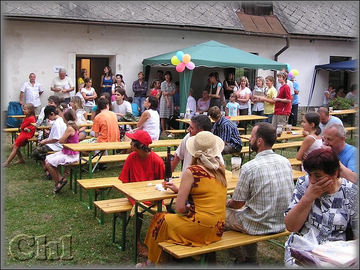 Další cenu vyhrává los číslo...