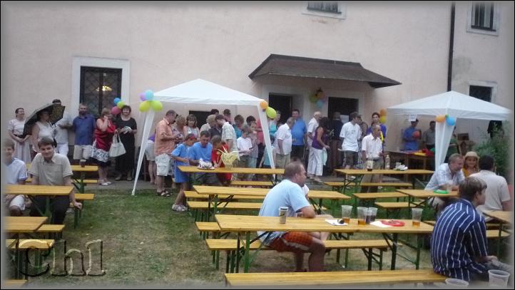 Začíná pršet.