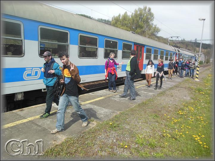 příjezd na Rozhraní vlakem