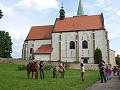na zahradě u kostela nám bylo dobře