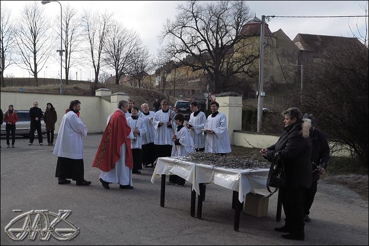 jsme tu všichni?