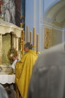 do monstrance přijde opět hostie