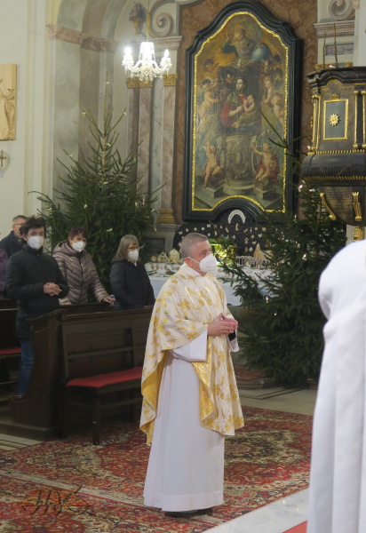 ještě zazpívat Narodil se Kristus Pán