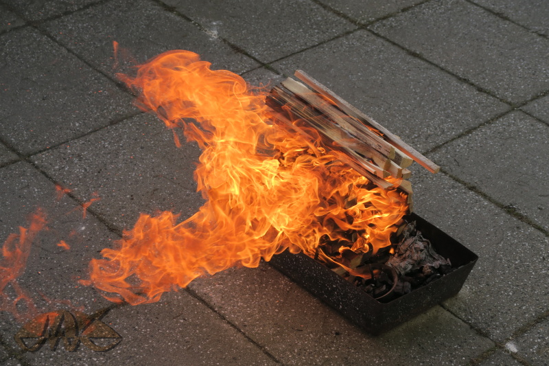 od ohně bude zapálen paškál